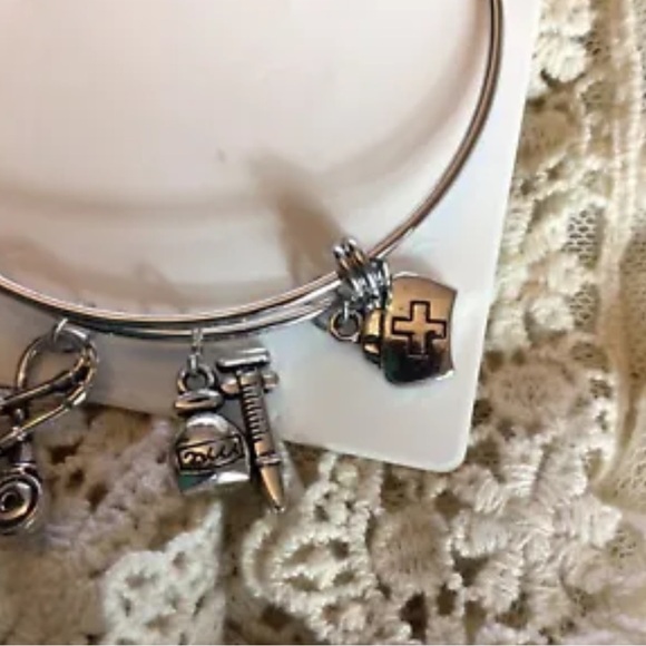 Frontline Boutique Hero’s Nurse Doctor Healthcare Bangle Charm Bracelet - Picture 5 of 6